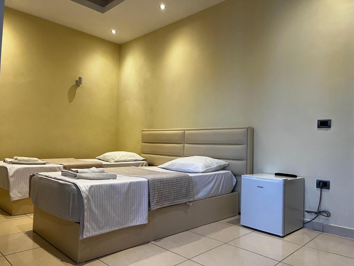 Hotel Sarda Deja's Ford Bagian luar foto